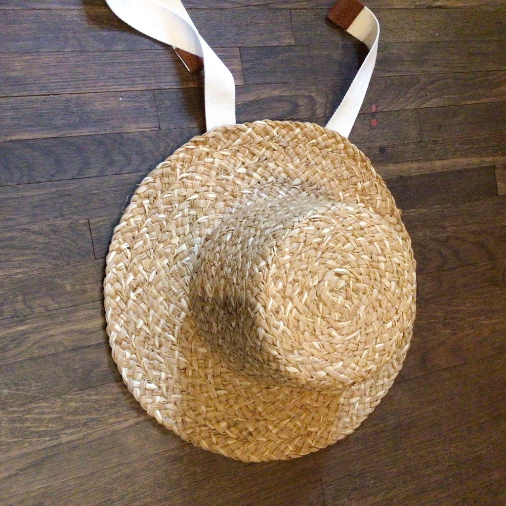 ! Rare Wyeth bucket chin straw hat